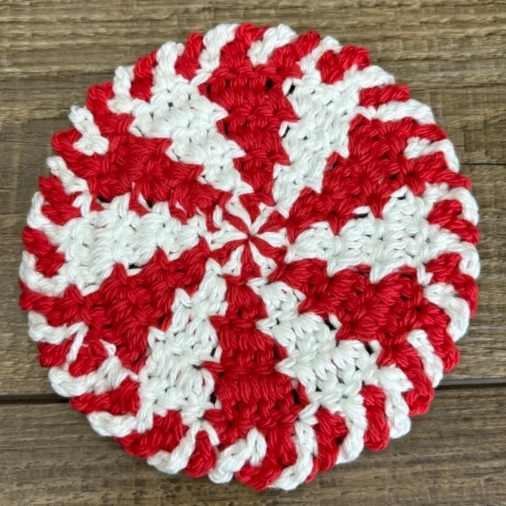 Handcrafted Crochet Peppermint Coasters Christmas Holiday‎ Set of 4 Cotton